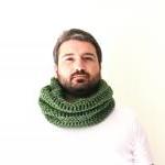 Neckwarmer or Cowl Green Cr..