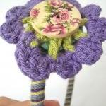 Green and Violet Flower Cro..